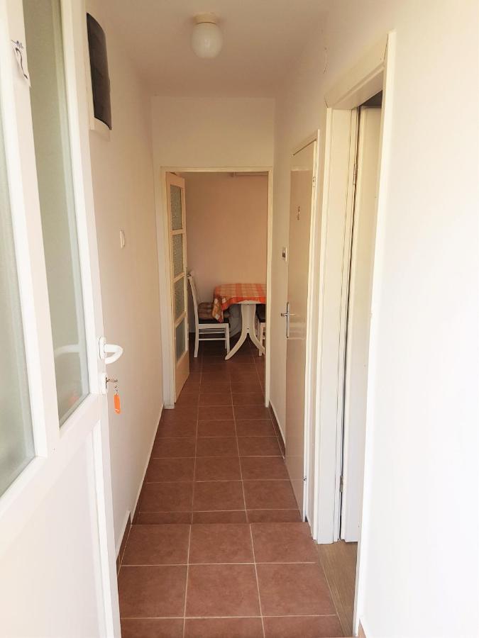 Apartmani Ljerka Malinska Eksteriør bilde